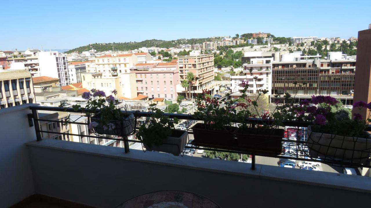 Luna Rossa Rooms كالياري المظهر الخارجي الصورة
